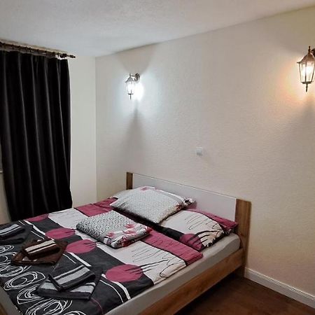 2 Rooms Apartment In Old Town Kosice Bagian luar foto
